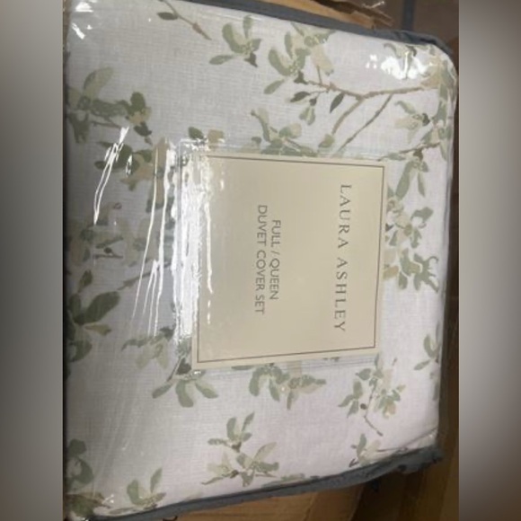 Laura Ashley Lindy Green Cotton Duvet Cover Set Queen - Picture 9 of 10